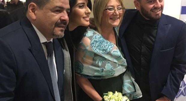Hugo Maradona, fratello di Diego, si è sposato a Bacoli con la ... - Il Messaggero