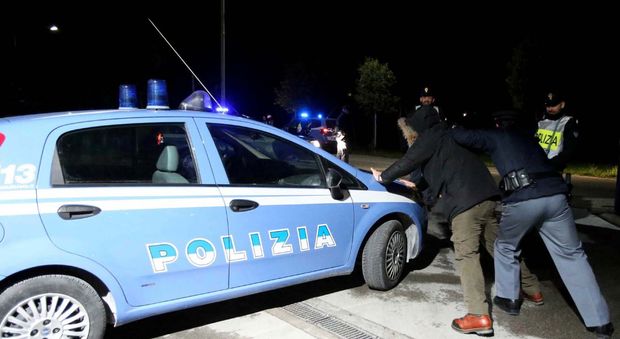 Foligno, blitz antidroga in periferia ​La polizia arresta tre giovani - Il Messaggero