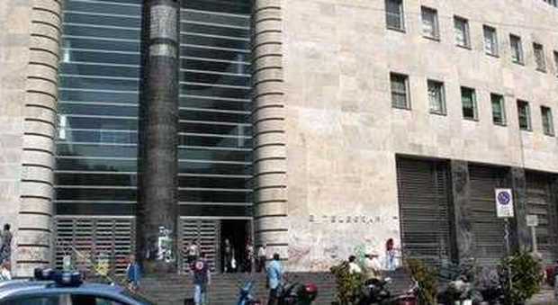 Allarme bomba alle poste di Napoli: pacco sospetto in area ... - Il Messaggero