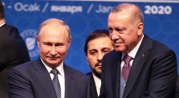 Putin e Erdogan contro gli Usa: «Assassinio Soleimani illecito e rischioso». Appello per cessate il fuoco in Libia
