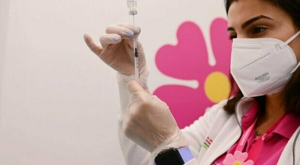 Vaccini, quarta dose, boom di prenotazioni nel Lazio: più di 70mila registrati sul portale della regione