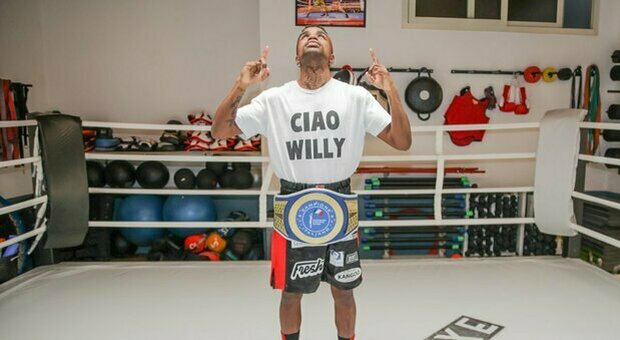 Boxe, il romano Mondongo nuovo campione dei pesi piuma: «Dedico la vittoria a Willy»