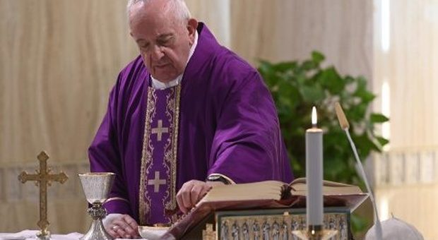 Coronavirus, Papa Francesco: «Preghiamo per i carcerati». E la Caritas preme Conte: «Fate uscire i più fragili»