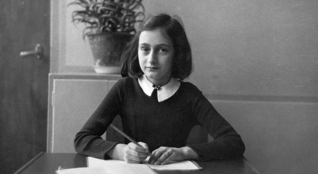 Shoah, chi tradì Anna Frank? L'FBI riapre il caso a 73 anni dalla morte