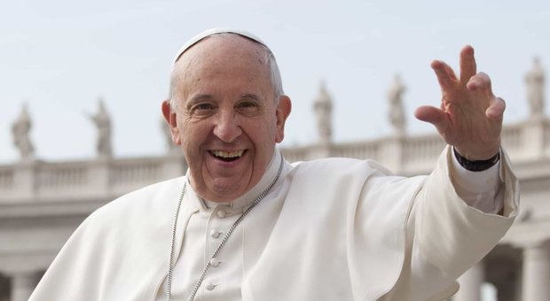 Papa Francesco mette in guardia i cristiani: «Al denaro preferite amicizia e solidarietà»