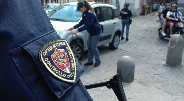 Nicola Lupoli, aggressore lo cosparge di benzina un uomo e gli dà fuoco in strada: lui era in videochiamata con la fidanzata