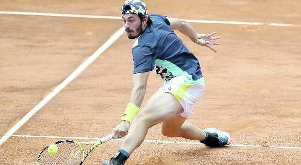 Tennis, il pontino Zeppieri zittisce tutti al Roland Garros e si qualifica