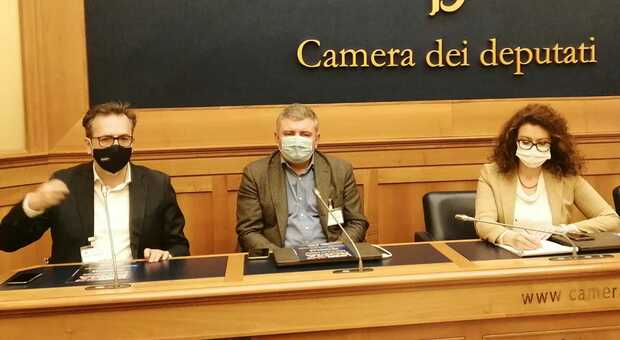 Roma, Massimo Milani (Fdi) presenta petizione alla Camera: «No a spaccio e dipendenze»
