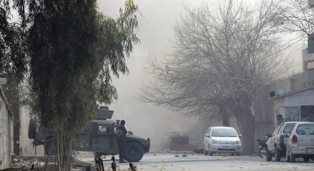 Afghanistan, esplosione a Kabul: 95 morti e 1638 feriti