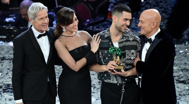 Sanremo 2019, Mahmood vince ma il televoto sceglie Ultimo. Bufera social: «Voto politico»