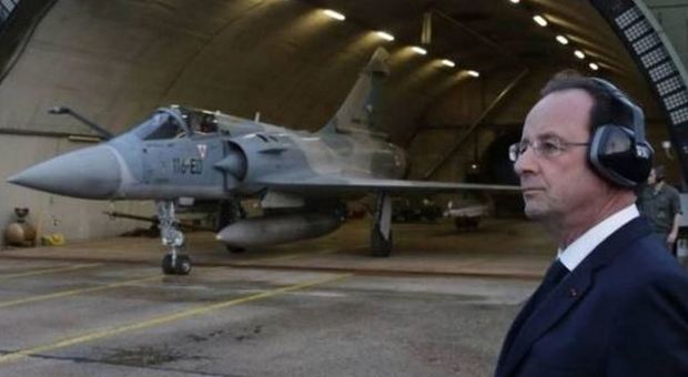 Strage di Parigi, il presidente Hollande: «La Francia è in guerra, la Ue ci aiuti»