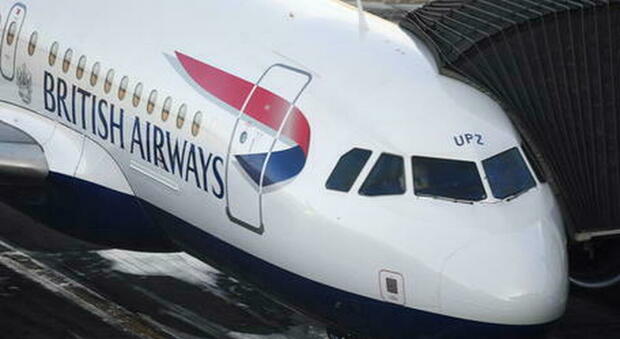 Atterraggio d'emergenza per il volo della British Airways: il copilota colpito da malore in volo