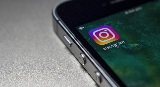 Instagram Notes, la nuova funzione per chattare con i follower è arrivata in Italia: cosa cambia