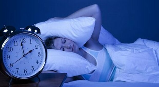 Il cuore soffre quando si dorme poco e male: come evitare aritmia, diabete e ansia
