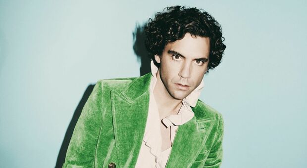 Mika, a settembre 2022 parte il tour «Mika - the magic piano»: tutte le date