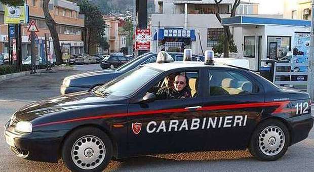 Gabicce, ubriaco alla guida tenta di investire i carabinieri