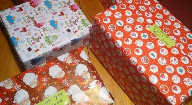 Roma, al Fleming la solidarietà arriva sotto l’albero di Natale: parte la raccolta delle scatole-dono per i bisognosi