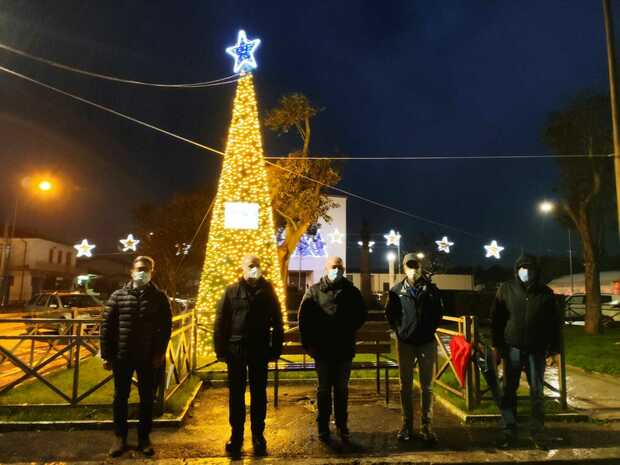 Borgo Hermada, la Pedagnalonga dona l'albero di Natale: oggi l'accensione