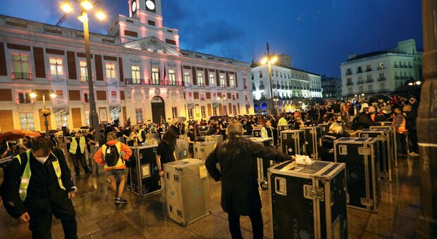 Covid, a Madrid restrizioni alla mobilità in 37 zone. Hacker cinesi rubano dati ricerca vaccino