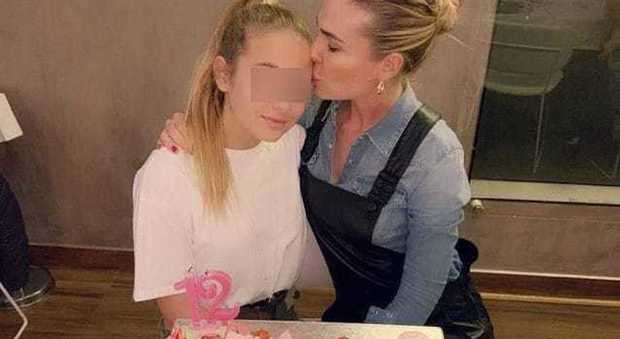 Ilary Blasi, la figlia Chanel Totti compie 12 anni. Foto su Instagram e il dettaglio impossibile da nascondere