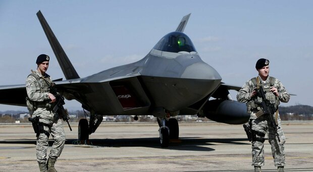 F-22 Raptor, il caccia di quinta generazione che ha abbattuto il pallone spia cinese