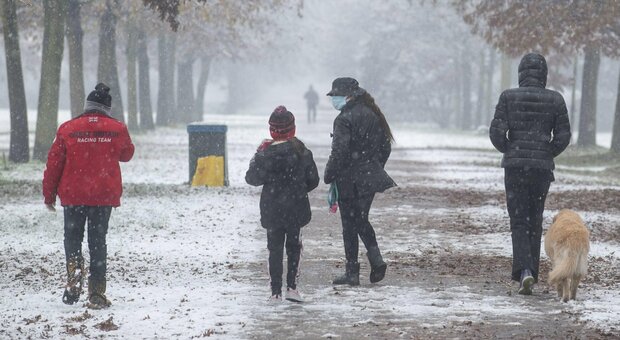 Neve a Milano, imbiancata anche Torino: atteso un weekend di maltempo