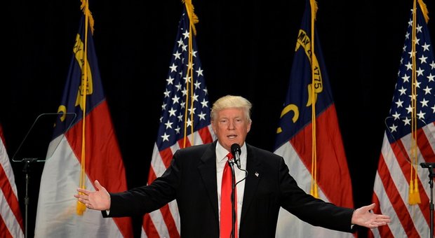 Usa, Trump attacca i media: «Disonesti su Charlottesville»
