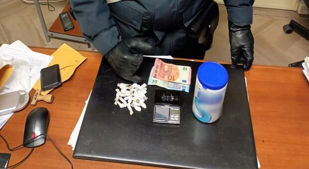 Colleferro, in auto con 24 dosi di cocaina: arrestato 51enne dai carabinieri
