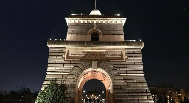 Roma, telecamere di sicurezza contro la malamovida di Ponte Milvio: la richiesta dei residenti in un sondaggio on line