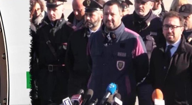 Battisti, derby Salvini-Bonafede a Ciampino. Ma per Megalizzi non ci furono parate