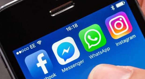 WhatsApp, i messaggi vocali si potranno riascoltare prima di inviarli: addio agli errori negli audio
