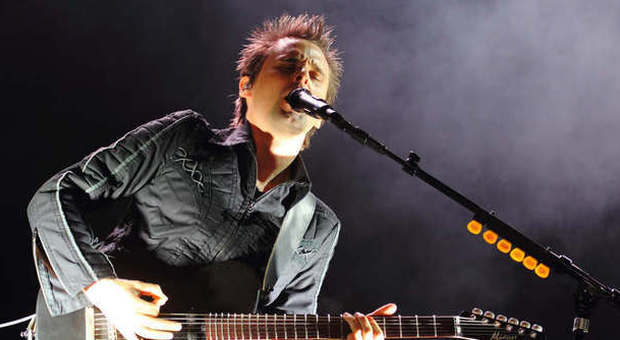 Muse, i poeti del rock conquistano Roma: in 35 mila per la band di Bellamy