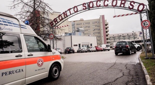 Perugia, movida senza freni: tre ragazzi in ospedale