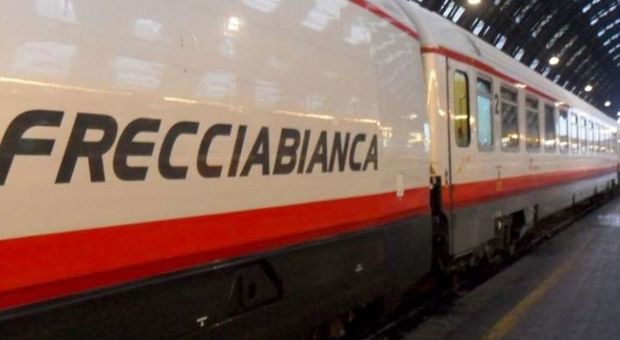 Bologna, genitori dimenticano il figlio di 7 anni sul treno: recuperato a Rimini