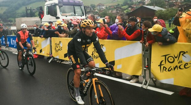 Tour de France, Roglic e van der Poel lasciano la Grand Boucle. Obiettivo Olimpiadi