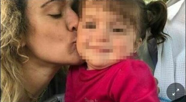 Velletri, bimba invalida dopo essere stata investita all'asilo: tensione al processo, sotto accusa le testimonianze
