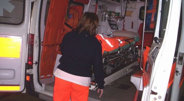 Roma, infarto in ambulanza, ma non c'è il medico: muore donna di 45 anni