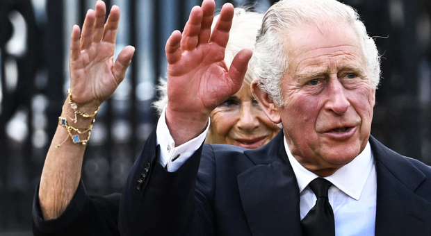 L'arrivo di Re Carlo e Camilla a Buckingham Palace
