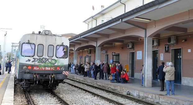 Rieti, in treno a Roma via Terni: per il Comune è una priorità ma potenziare la linea è difficile