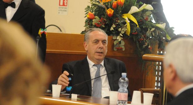Giovanni Legnini è il nuovo commissario straordinario al sisma è attuale consigliere regionale del centrosinistra in Abruzzo