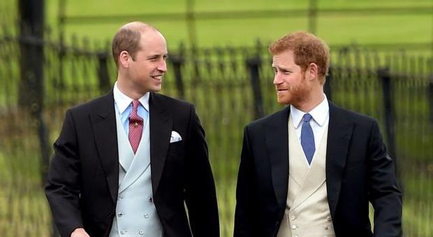 Il principe Harry rivela per la prima volta i dissapori in famiglia: «Con William abbiamo preso due strade diverse»