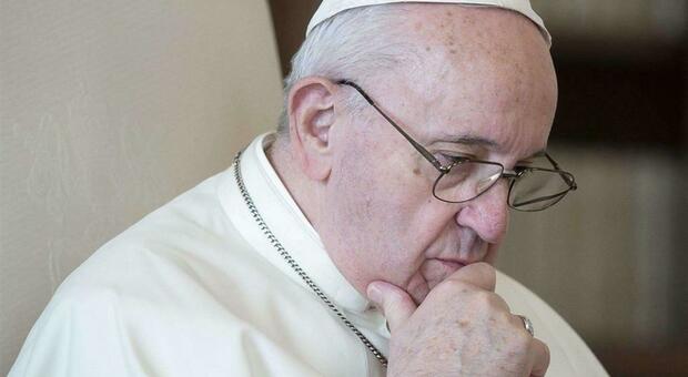 Abusi, prosegue la purga del Papa su chi ha insabbiato le denunce: 6 vescovi sono già saltati