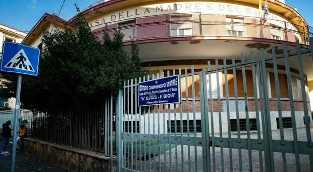 Maltempo, scuole chiuse in Campania per l'allerta meteo: ecco in quali comuni