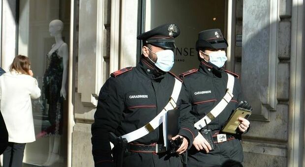 Roma, maxi controlli sulle mascherine e sui Green pass: 18 denunciati