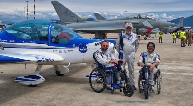 Guidonia torna la città dell'aria: Pilota per un giorno per unire volo e disabilità, al decollo Wefly! Team e la non vedente Sabrina Papa