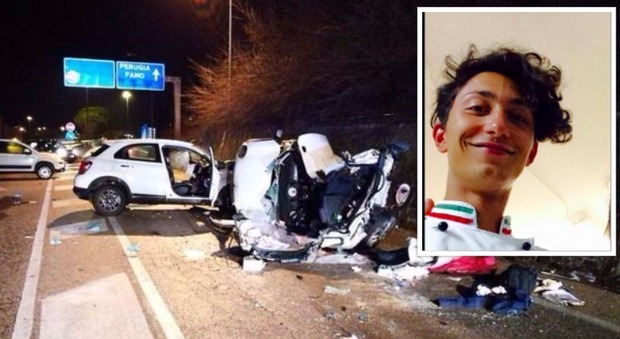 Francesco Tridenti, il giovane chef morto in un incidente. L'sms alla mamma poco prima dello schianto