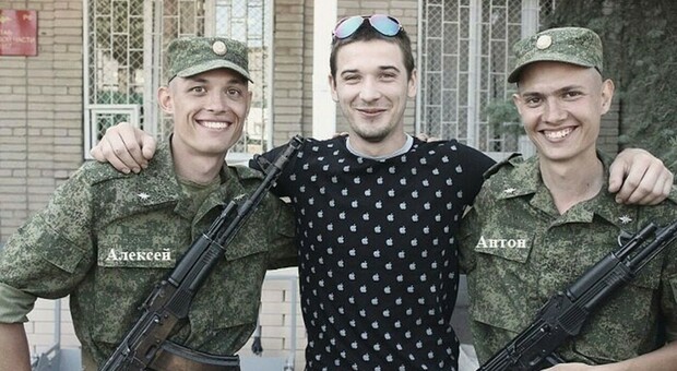 Una foto dei due sergenti diffusa dal sito battime.ru