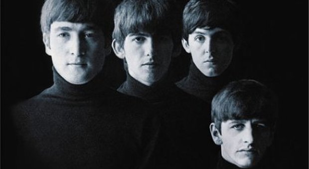 Addio a Robert Freeman, il fotografo delle leggendarie copertine dei Beatles
