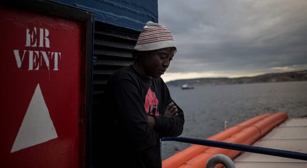 Migranti, 170 morti in 2 naufragi nel Mediterraneo. Sea Watch ne salva 47. Salvini: «Porti chiusi»