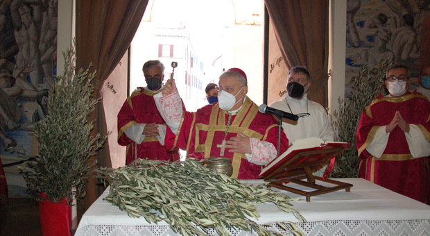 Terni, domenica delle Palme. Il vescovo: «Questa Pasqua sia momento di rinascita»